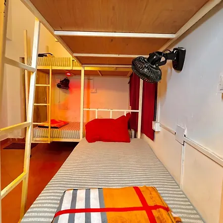 Mitra Hostel Vagator-2