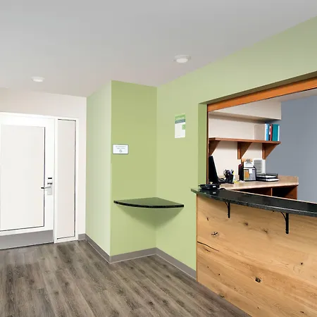 Woodspring Suites Indianapolis Castleton-3