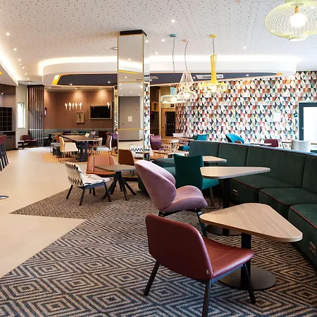 Hampton By Hilton Munich Airport South-2