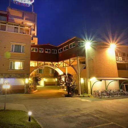 England Business Motel-3