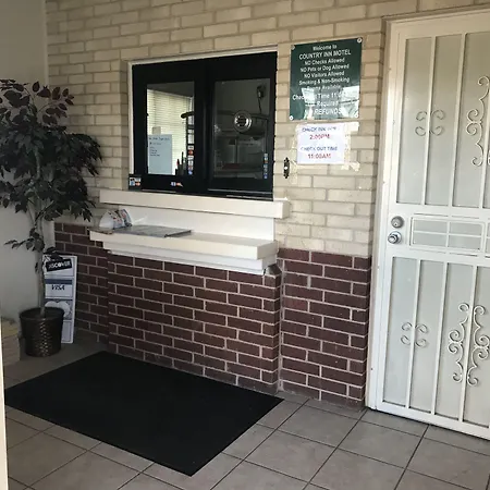Country Inn Motel-3
