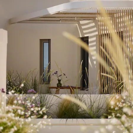 White Pebble Suites-3