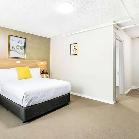 Quality Inn Sunshine Haberfield-3