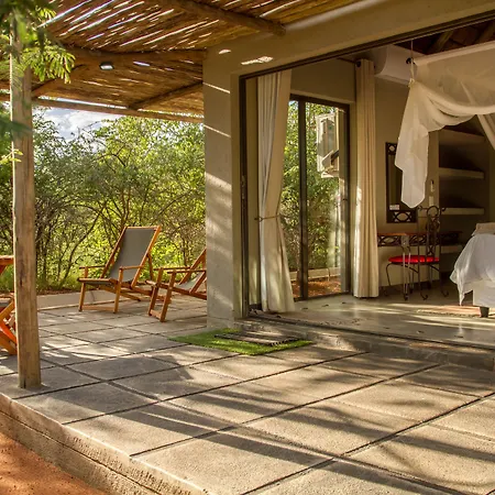 Ukuthula Bush Lodge-2