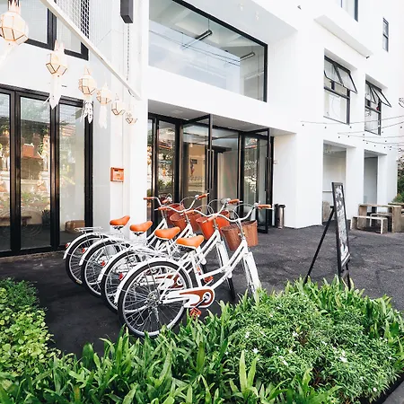 Loyy Hotel-2
