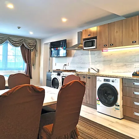 The Salisbury Business Class-2