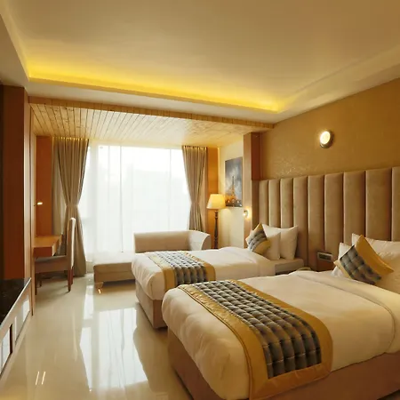 Hotel Omega - Gurgaon Central, Sec 45-2