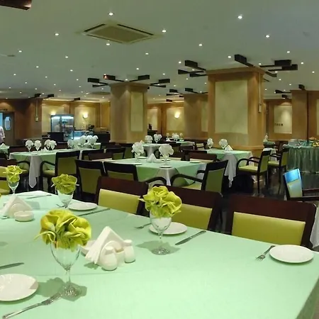 Al Muntazah Plaza Hotel-3