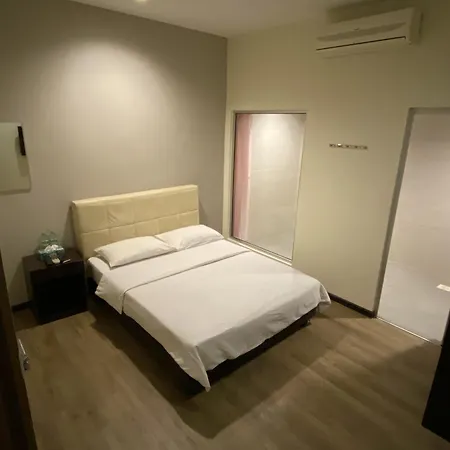 Raintree Hotel-3
