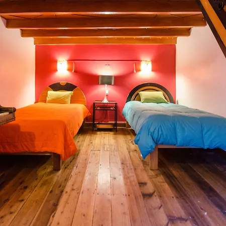 Dragonfly Hostels Cusco-3