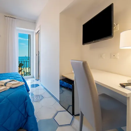 Caruso Sea View-2