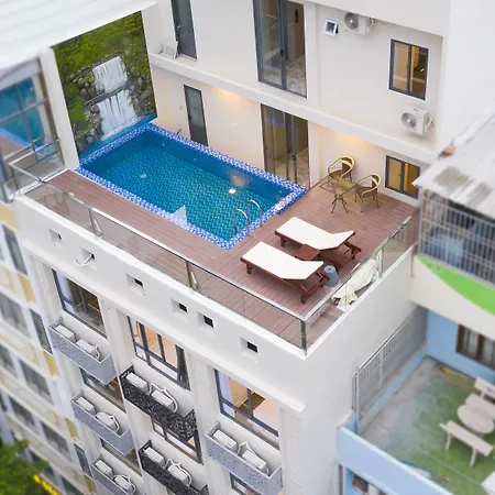 Titan Hotel - Formerly Known As Golden Lotus Central Hotel-2