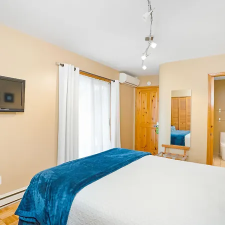 Accueil Chez Francois-3