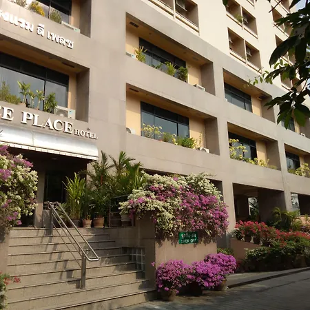 Lee Place Hotel-2
