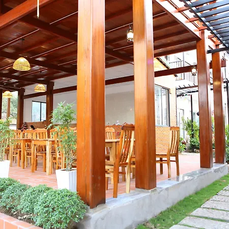 Aurora House-2