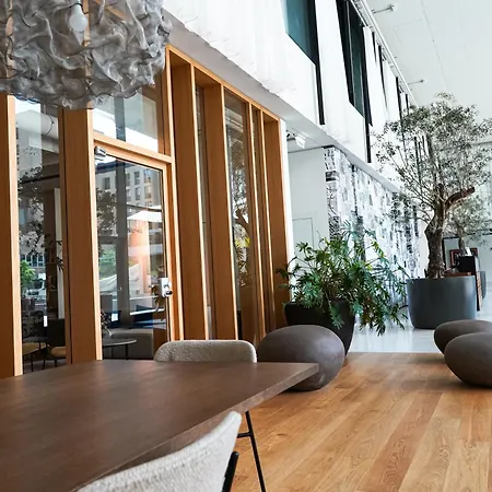 Wonderful Apartment With 2 Bedrooms And Pool And Parking-3