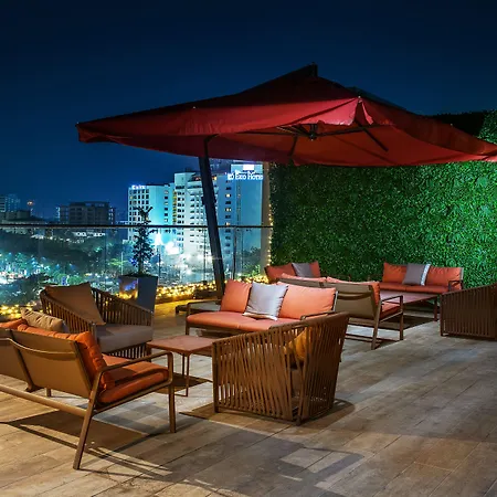 The White Orchid Hotel-2