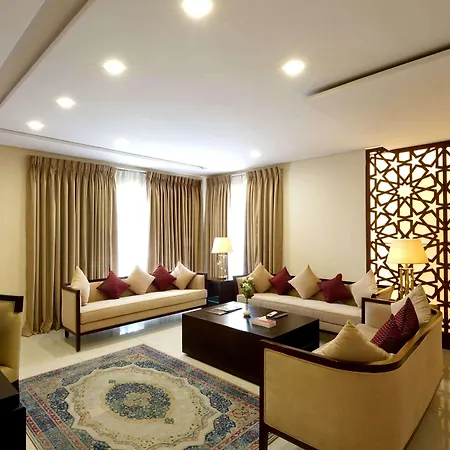 Ramada By Wyndham Lahore Gulberg II-2