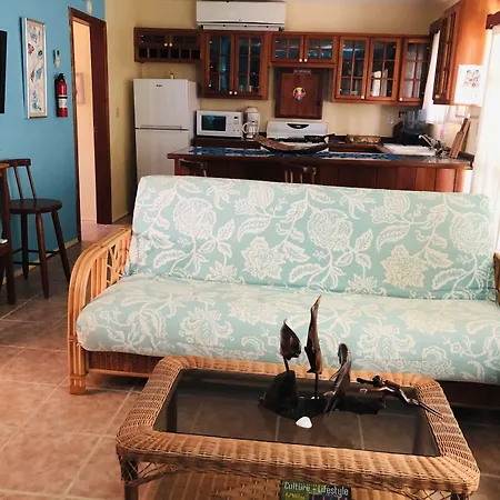 Coral Cove Inn-3