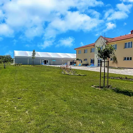 Gyirmot Sport & Wellness Hotel-3