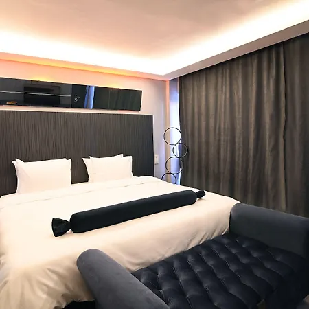 Via Ciragan Hotel-3