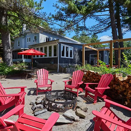 3 Pines Lodge Muskoka-2