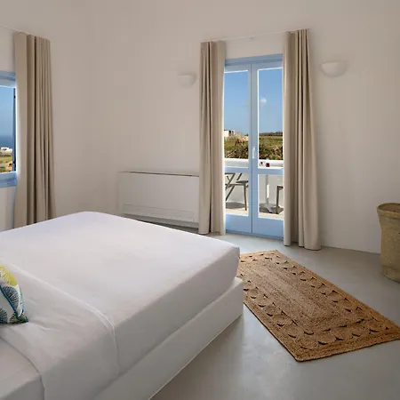 Este Luxury Suites-3