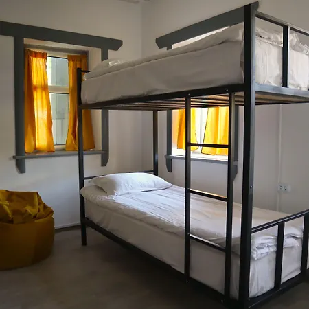 Esenin 1 Hostel & Bar-2