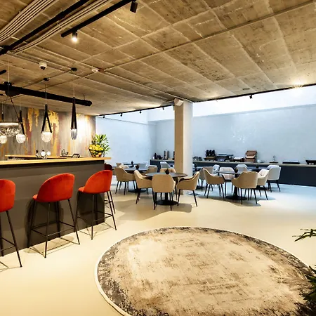 The Amberlyn Suite Hotel-2