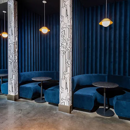 Aloft By Marriott Savannah Downtown Historic District-2