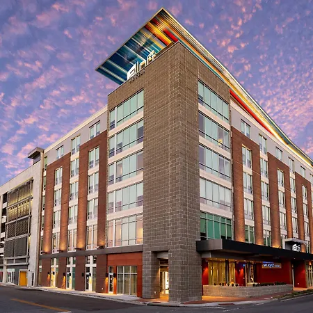 Aloft By Marriott Savannah Downtown Historic District-3