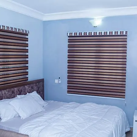 Dee & Dee Homes-2