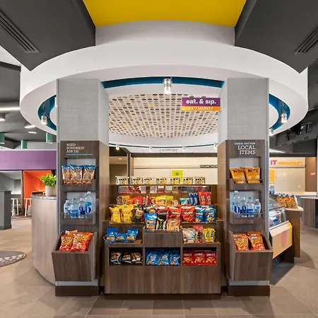 Tru By Hilton Portland Airport, Or-2