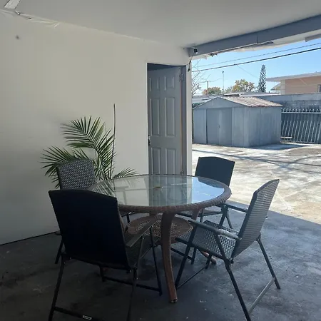 Coral Gable 3Br House-2