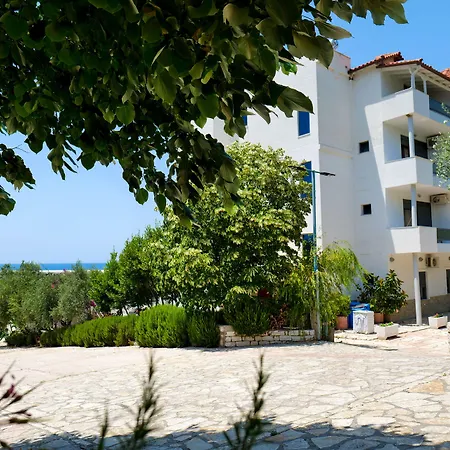 Hotel Emblem-3