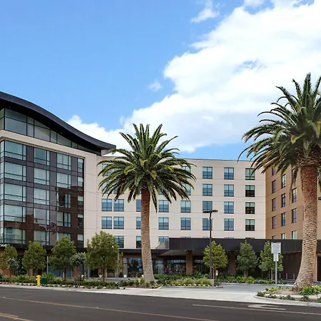 Hilton Garden Inn Anaheim Resort-3