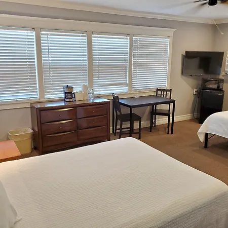 Coronado Island Inn-3
