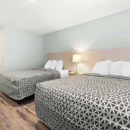 Woodspring Suites Savannah West Chatham Parkway-3