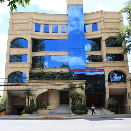 Hotel Lua-2