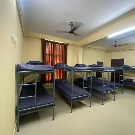 Suryagayathri Rest Home Kozhikode-3