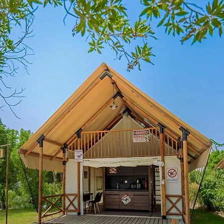 T-Rex Glamping, Dubai Parks And Resorts-2