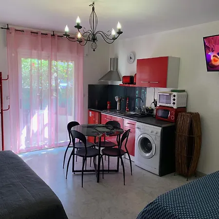 Studio Nice Near The Sea-3