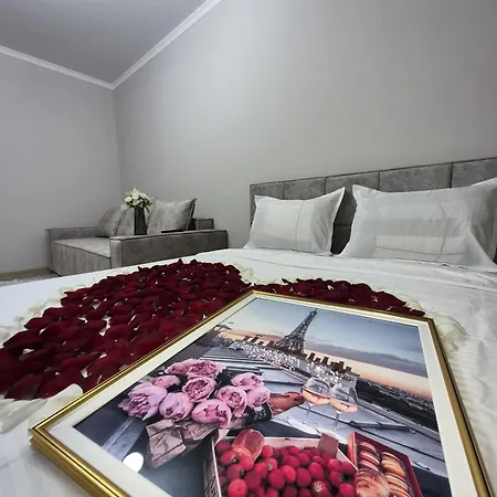 Lover'S Apartment-2