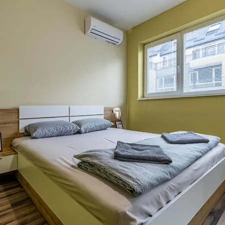 20Th Residence One Bedroom Apartment - Private Parking Included-3