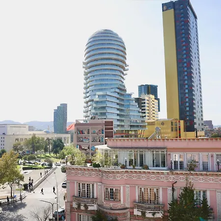 Central Spot Grand Suite - Skanderbeg Square District-2