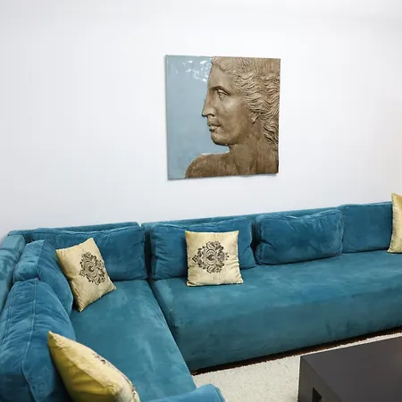 Central Spot Grand Suite - Skanderbeg Square District-3