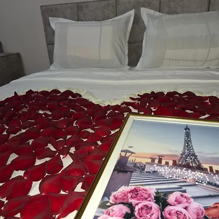 Lover'S Apartment-3