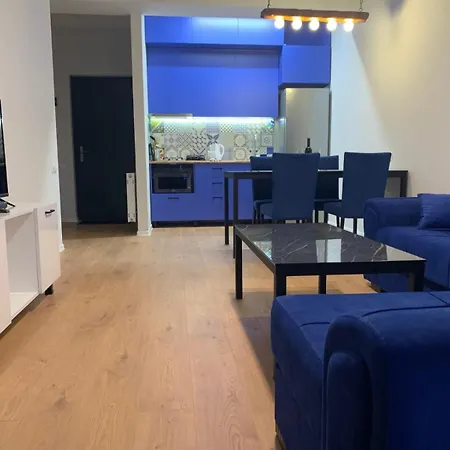 Hilton Apartment-3