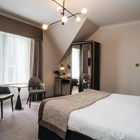 Number 10 Hotel-3
