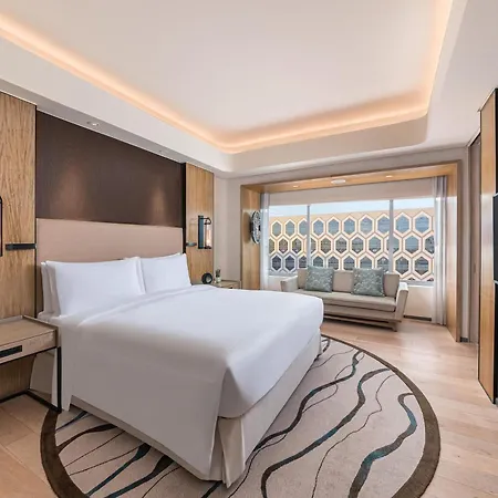 Conrad Manila-3